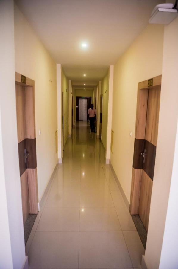 Hotel Aatreyee Dibrugarh Exterior foto